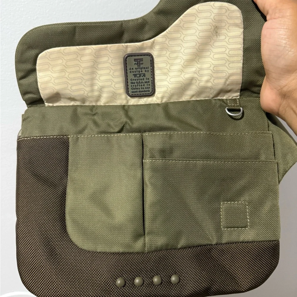 TUMI Body Bag Waist Bag Shoulder Bag Crossbody Green Nylon Unisex Sling C‎